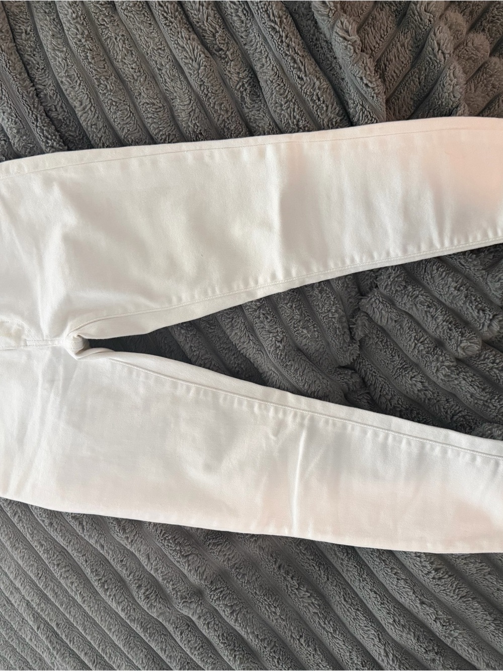 Levi’s 711 White Skinny Jeans
